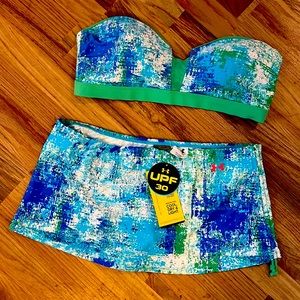 UNDER ARMOR BATHING SUIT WITH SKORT. NWT. SIZE LARGE.
